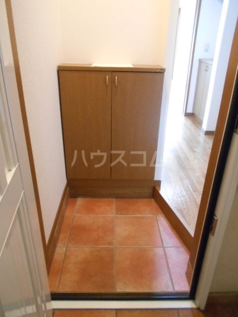 プレジィール崎の玄関写真