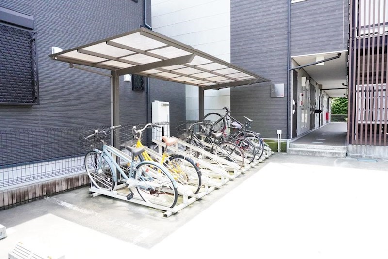 その他共有部分　屋根付き駐輪場