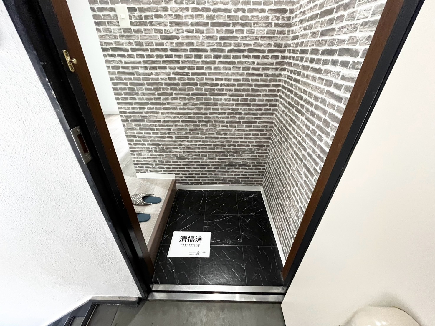 ピュアサクラ松屋町の玄関写真