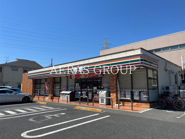 コンビニ　セブンイレブン 足立六町１丁目店（コンビニ）まで410m