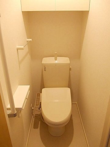 ＪＲ羽越本線 象潟駅 徒歩2分 2階建 築6年のトイレ写真
