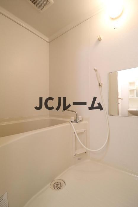 バス・シャワールーム　※別のお部屋の参考写真です
