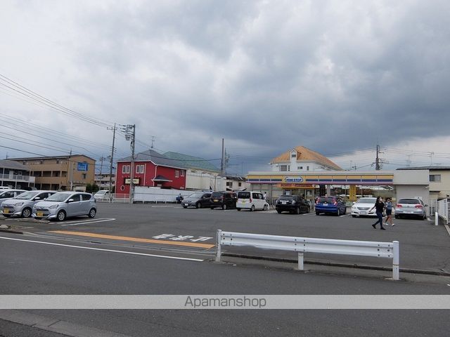 コンビニ　ミニストップ（コンビニ）まで720m