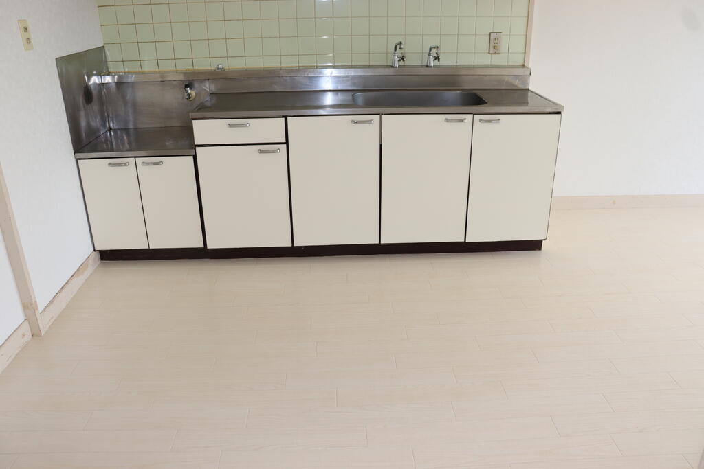 諏訪台マンションのキッチン写真