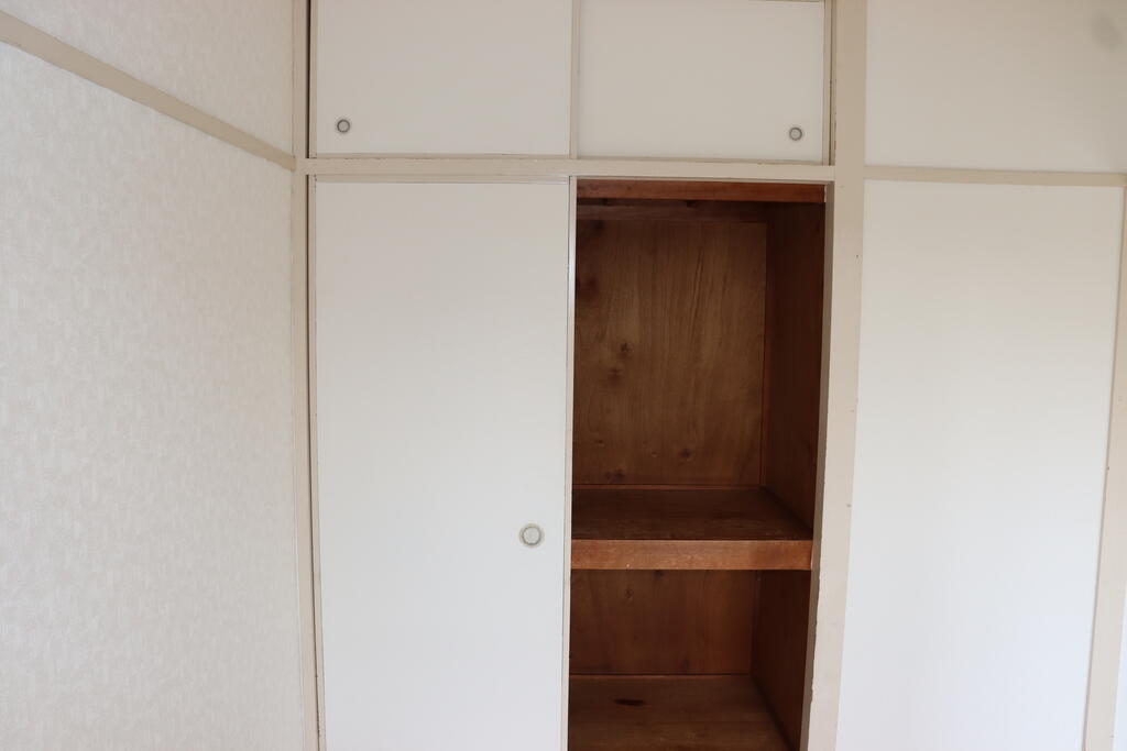 諏訪台マンションの内装写真