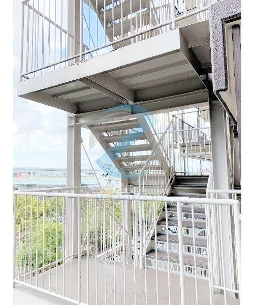 その他　共用階段