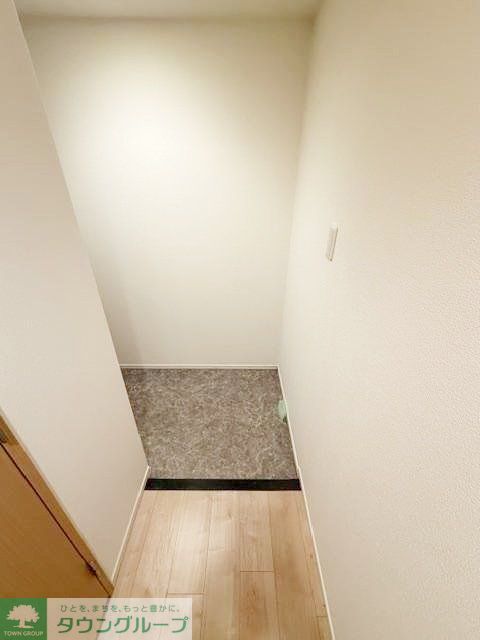 玄関　キッチン