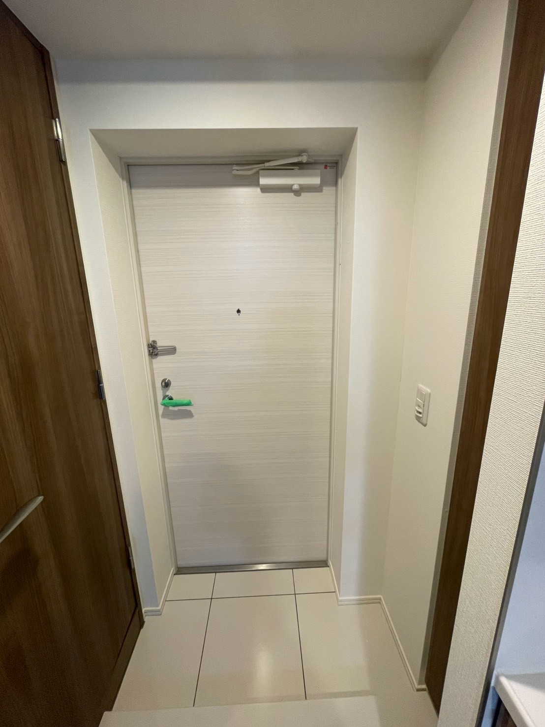 玄関　他部屋参照