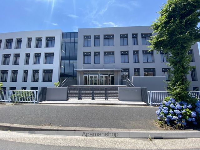高校・高専　埼玉栄高等学校（高校・高専）まで628m