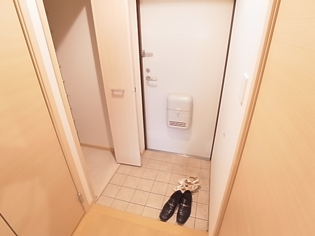 アビタシオン柏の葉の玄関写真