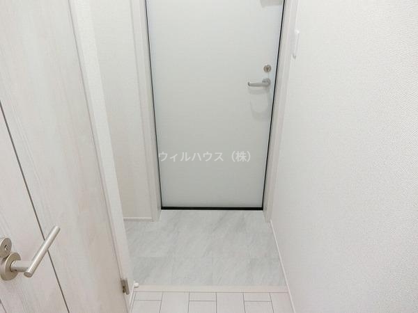 玄関　明るい玄関！