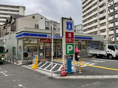 コンビニ　ローソン 港区波除一丁目店（コンビニ）まで433m