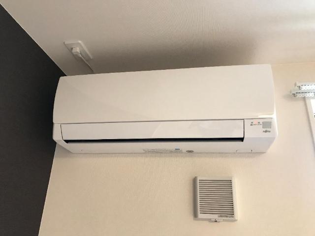 その他設備　エアコン（リビング）