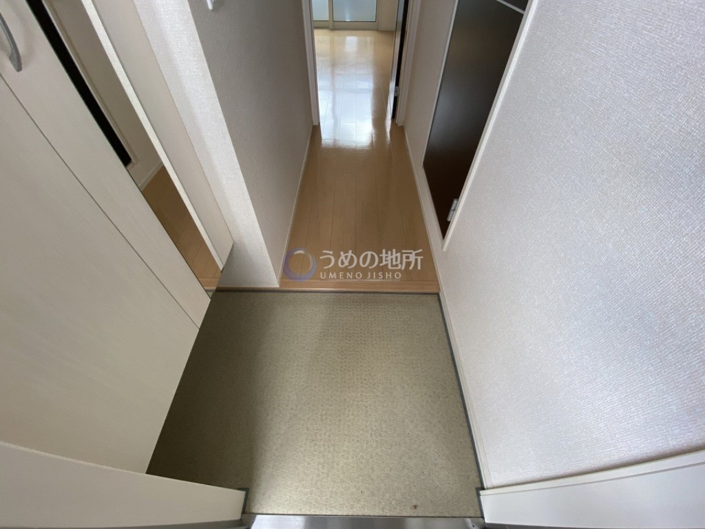 ＪＲ鹿児島本線 久留米駅 徒歩20分 2階建 築17年の玄関写真