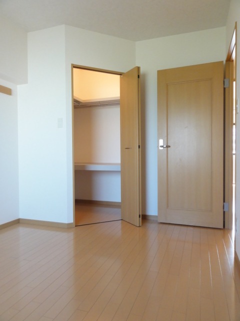 その他部屋・スペース　どのお部屋も明るいですね