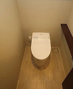 トイレ　別タイプ部屋　参考写真です