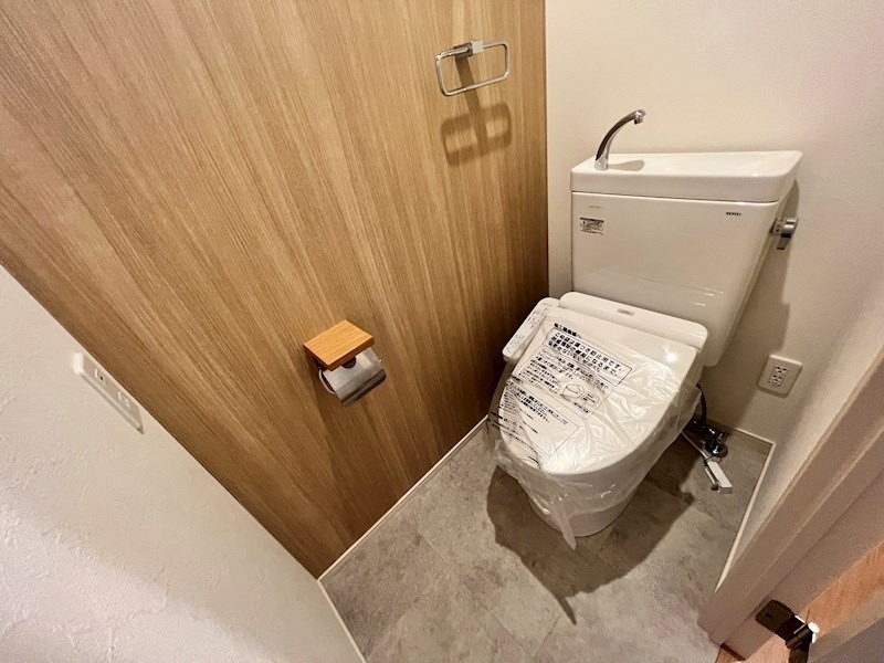 ＪＲ鹿児島本線 水巻駅 徒歩3分 10階建 築5年のトイレ写真