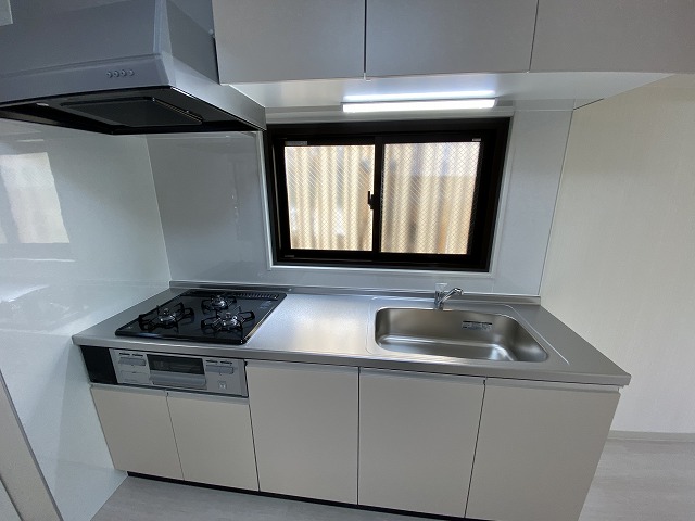 キッチン　※別部屋参考写真