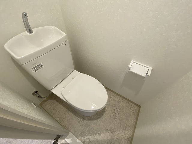 トイレ　※別部屋参考写真
