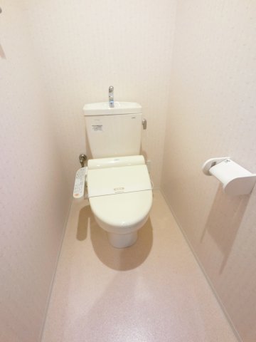 ＪＲ総武本線 都賀駅 徒歩3分 4階建 築12年のトイレ写真