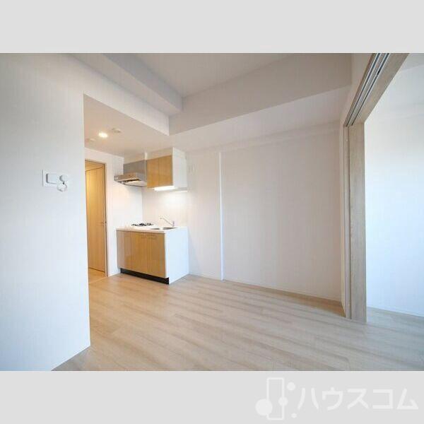 居室・リビング　白基調の御部屋です♪