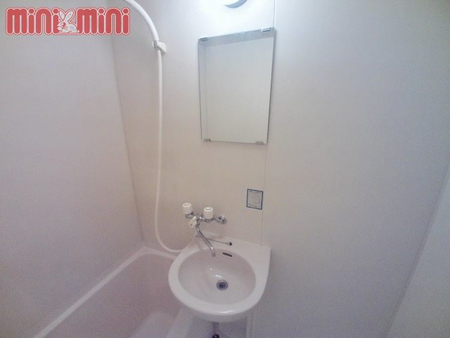 シャトラン弓木壱番館の内装写真