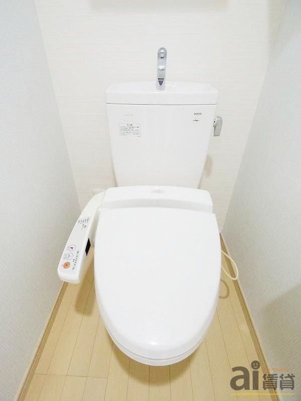 トイレ　※同仕様写真
