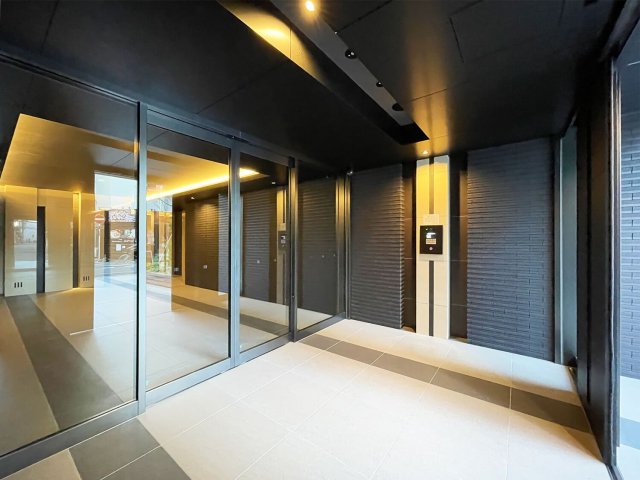 エントランス　RJRプレシア大橋駅前