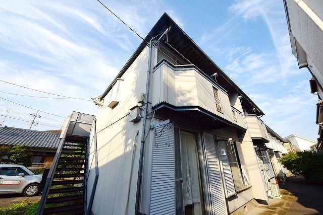 アザレアユーの外観写真