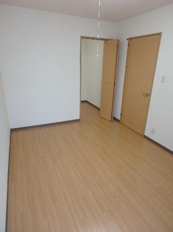 富山市 4階建 築17年の内装写真