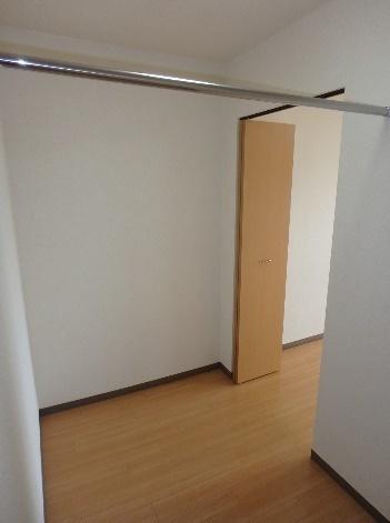 富山市 4階建 築17年の内装写真