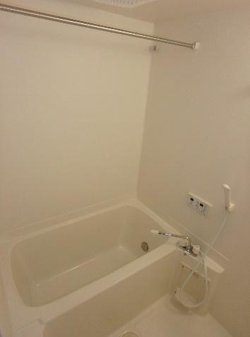 富山市 4階建 築17年の風呂写真