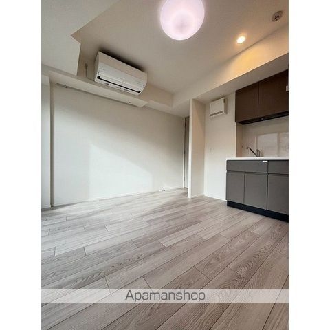 Brillia ist 清澄庭園の居間写真