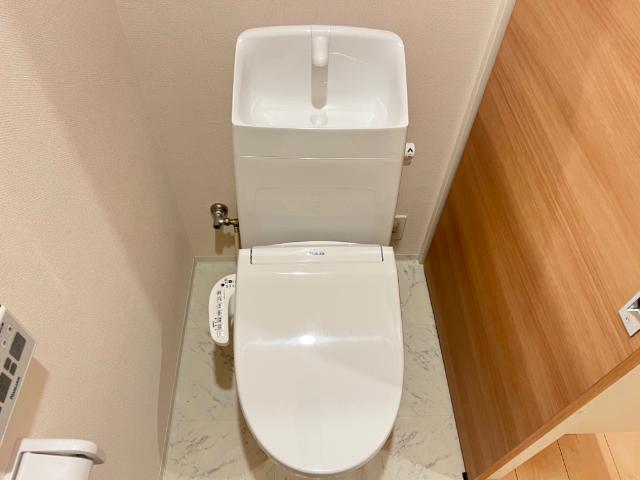 トイレ　トイレ