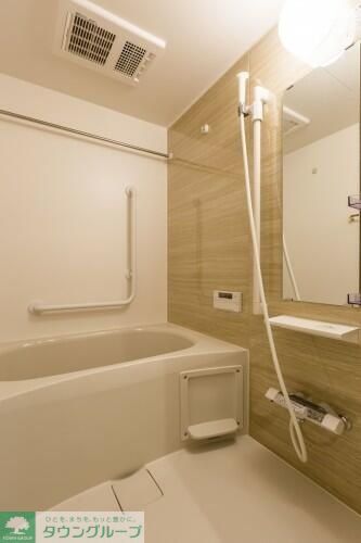 バス・シャワールーム　同物件別部屋写真