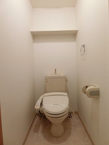トイレ　※同物件別号室参考写真です。現状優先になります。