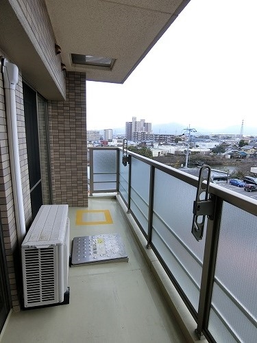 バルコニー　※同物件別号室参考写真です。現状優先になります。
