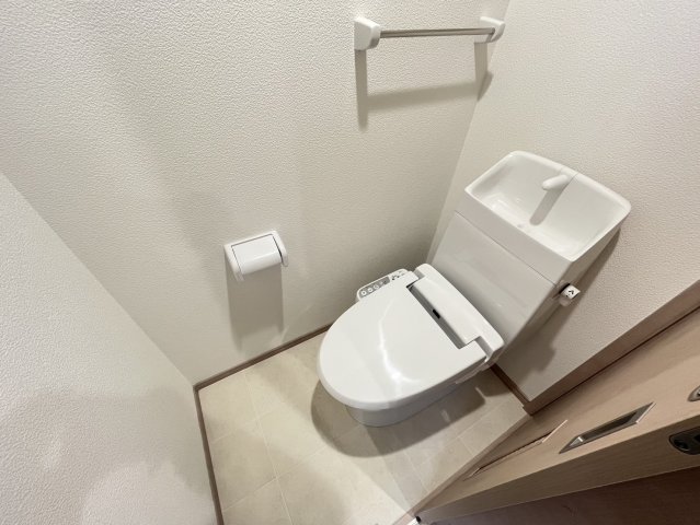 【CERISIER島崎のトイレ】
