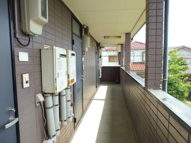 エントランス　廊下