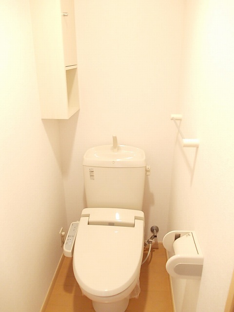 【ローヤル　ヒルコートＭのトイレ】