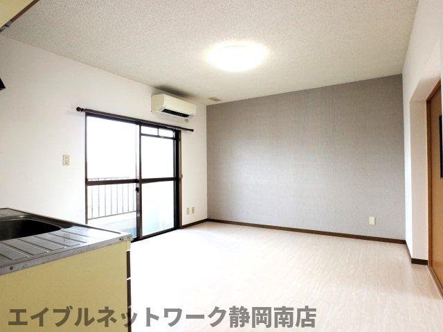 居室・リビング　おしゃれな居間です