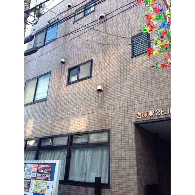 【川崎市川崎区旭町のマンションの建物外観】