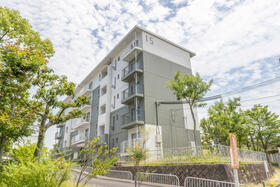 南海高野線/三日市町駅 バス13分 (バス停)南花台三丁目北 歩2分