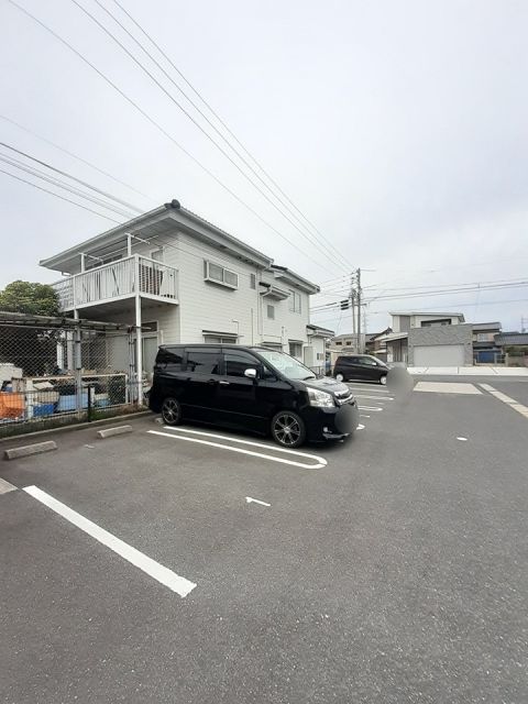 【オリエント中島　Ｂの駐車場】