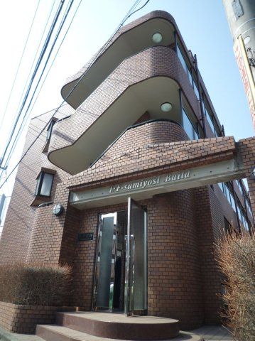 【所沢市西住吉のマンションの建物外観】