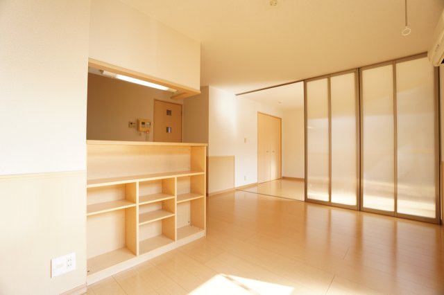 居室・リビング　※同物件・同タイプの写真です。