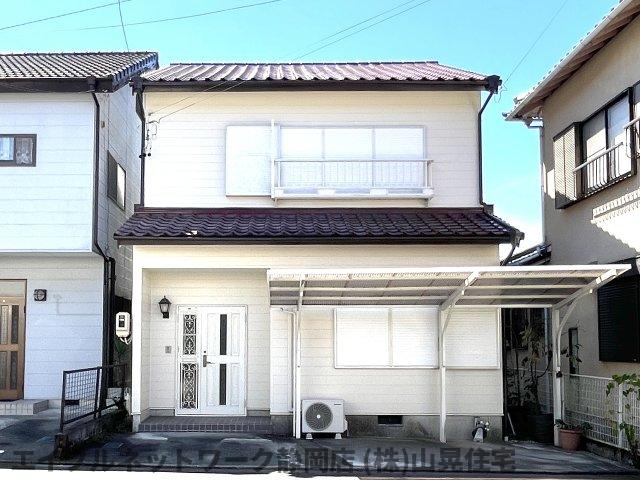 建物外観　落ち着いた雰囲気の外観です
