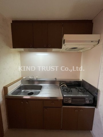 キッチン　コンパクトなキッチンで掃除もラクラク