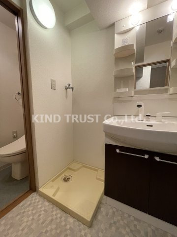 洗面設備　スペースが確保できる洗面所です