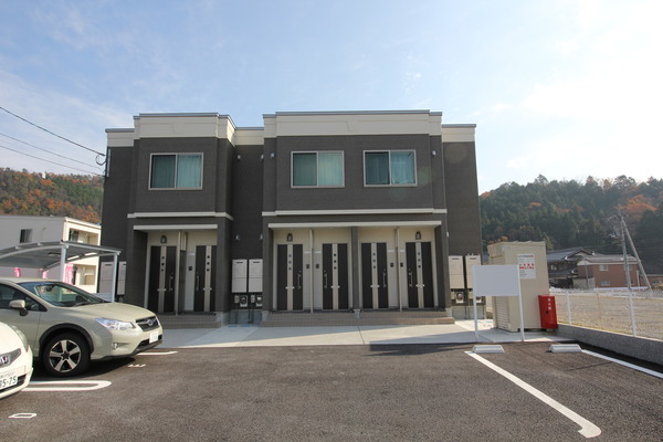 建物外観　おしゃれな外観